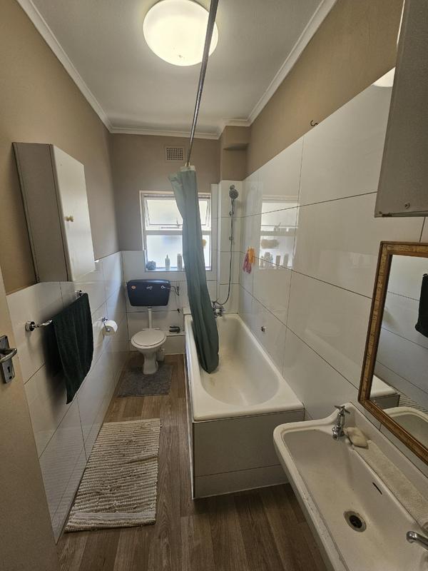 To Let 4 Bedroom Property for Rent in Rondebosch Western Cape